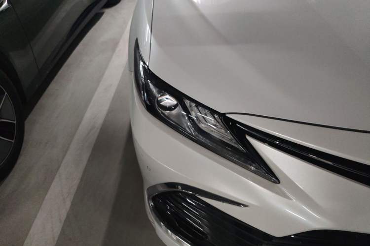 Used Toyota Camry 2023 2.5G Luxury Edition Right Front Headlight