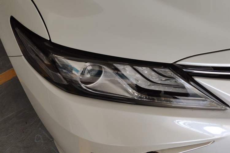 Used Toyota Camry 2023 2.0G Luxury Edition Right Front Headlight