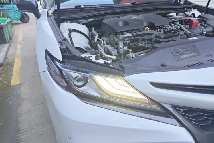 Used Toyota Camry 2023 2.0S Knight Edition Right Front Headlight