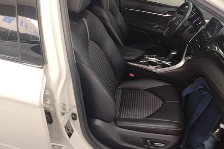 Used Toyota Camry 2023 2.0S Knight Edition Right Front Seat