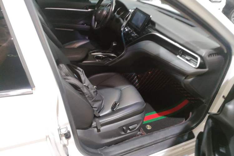 Used Toyota Camry 2023 2.0GVP Premier Edition Right Front Seat