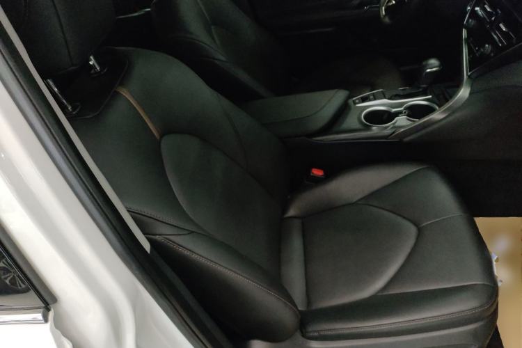 Used Toyota Camry 2023 2.0G Luxury Edition Right Front Seat