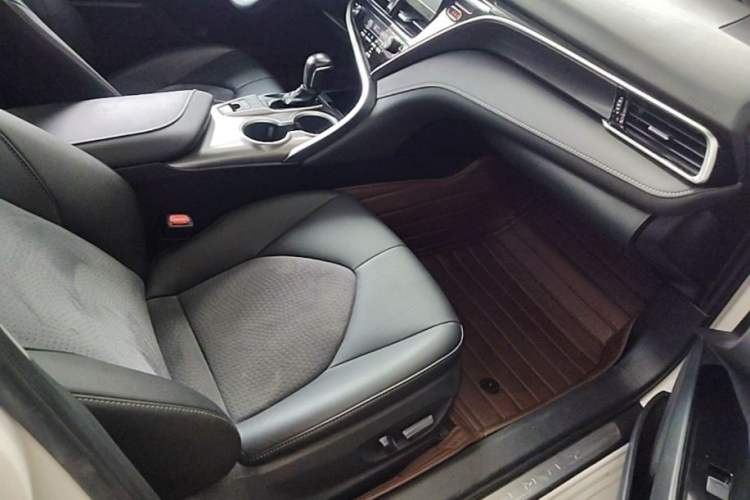 Used Toyota Camry 2023 2.0S FENGSHANG Edition Right Front Seat