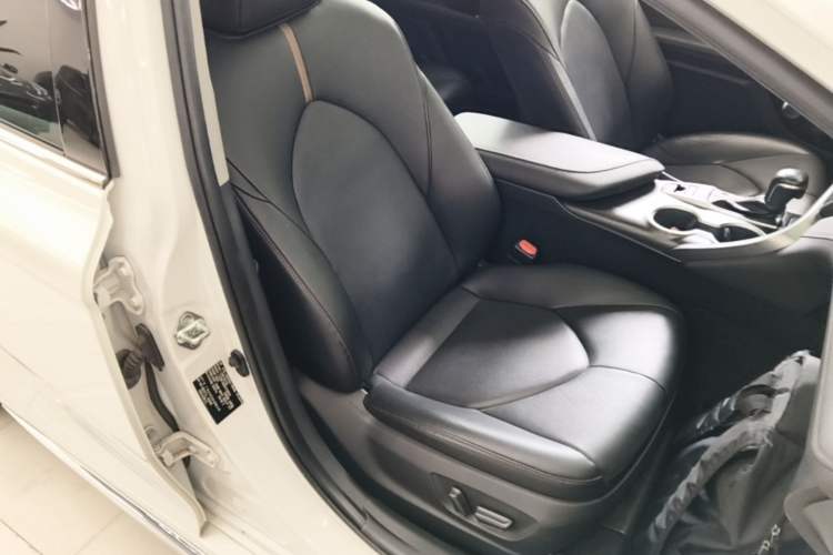 Used Toyota Camry 2023 2.0G Luxury Edition Right Front Seat