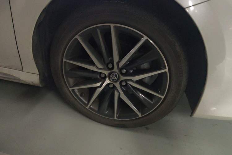 Used Toyota Camry 2023 2.5G Luxury Edition Right Front Wheel Hub