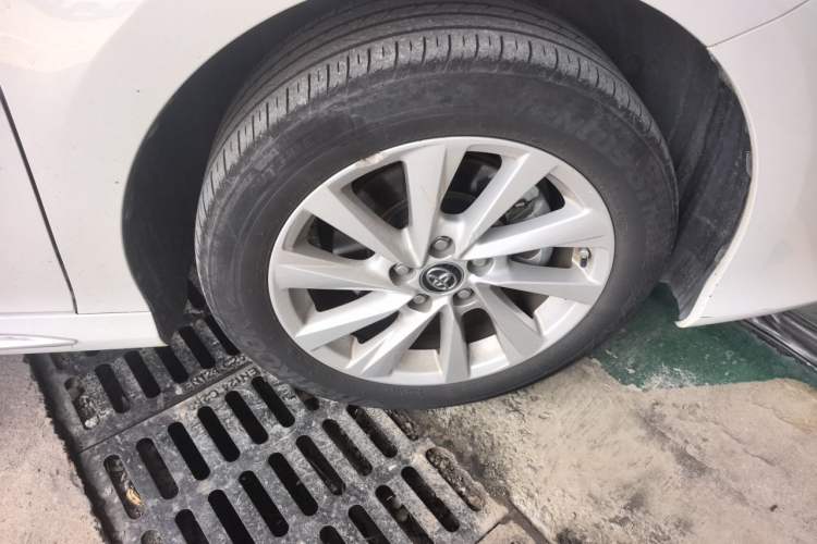 Used Toyota Camry 2023 2.0G Luxury Edition Right Front Wheel Hub