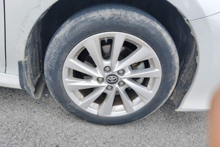 Used Toyota Camry 2023 2.0G Luxury Edition Right Front Wheel Hub