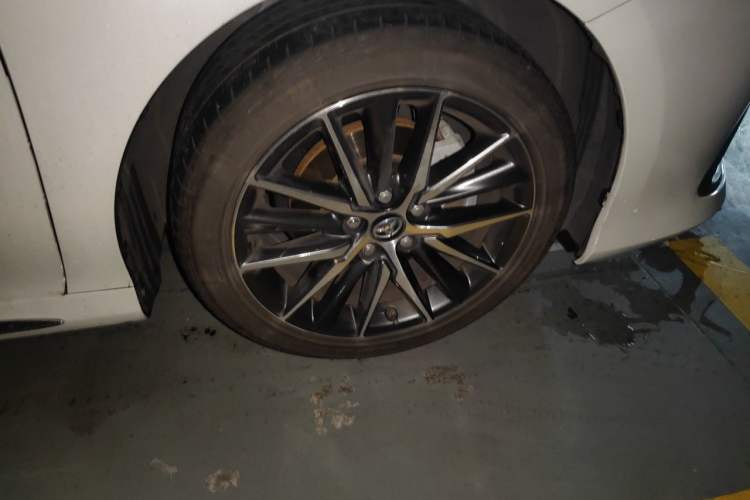 Used Toyota Camry 2023 2.5G Luxury Edition Right Front Wheel Hub