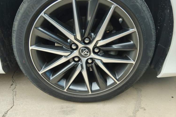 Used Toyota Camry 2023 2.5G Luxury Edition Right Front Wheel Hub