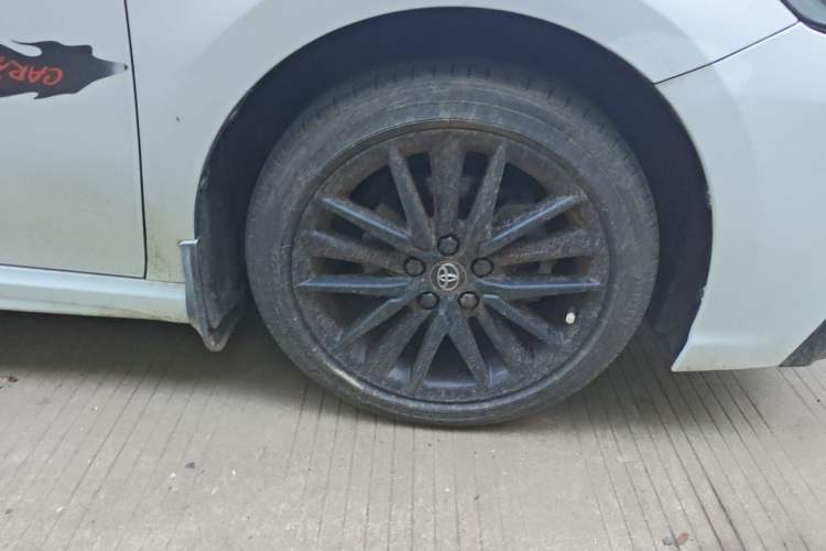 Used Toyota Camry 2023 2.0S Knight Edition Right Front Wheel Hub