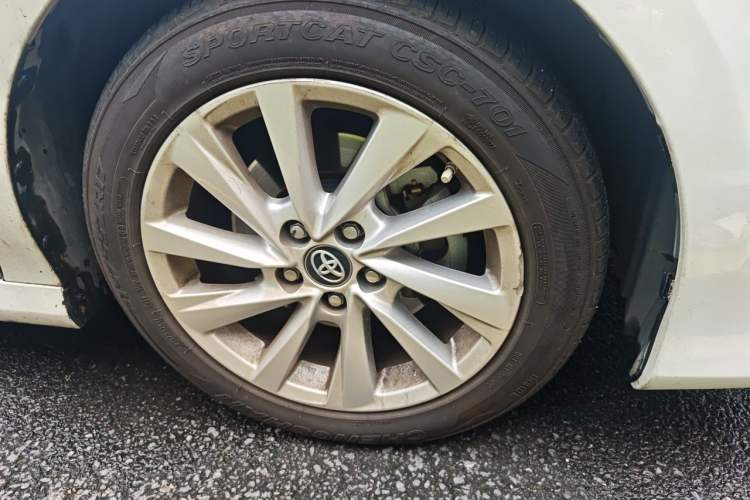 Used Toyota Camry 2023 2.0G Luxury Edition Right Front Wheel Hub