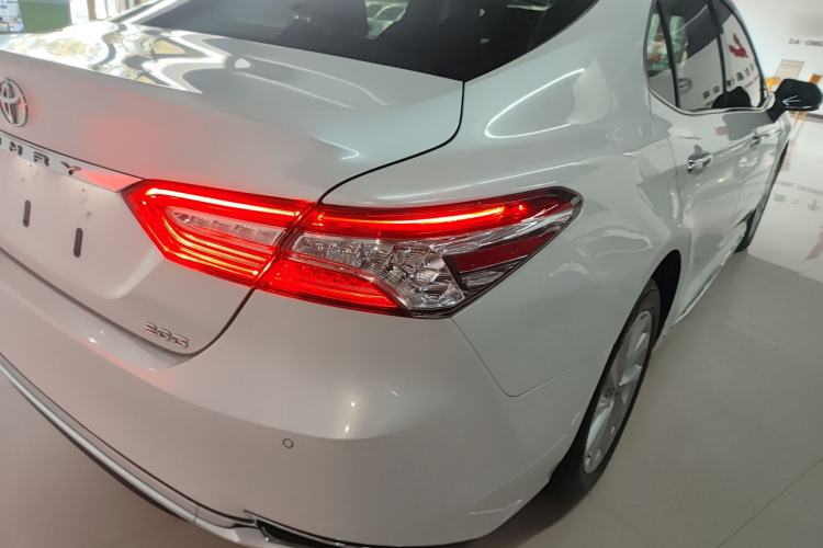 Used Toyota Camry 2023 2.0G Luxury Edition Right Rear Taillight