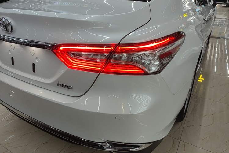 Used Toyota Camry 2023 2.0G Luxury Edition Right Rear Taillight