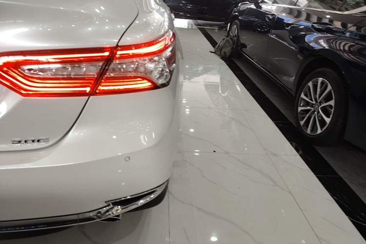 Used Toyota Camry 2023 2.0G Luxury Edition Right Rear Taillight