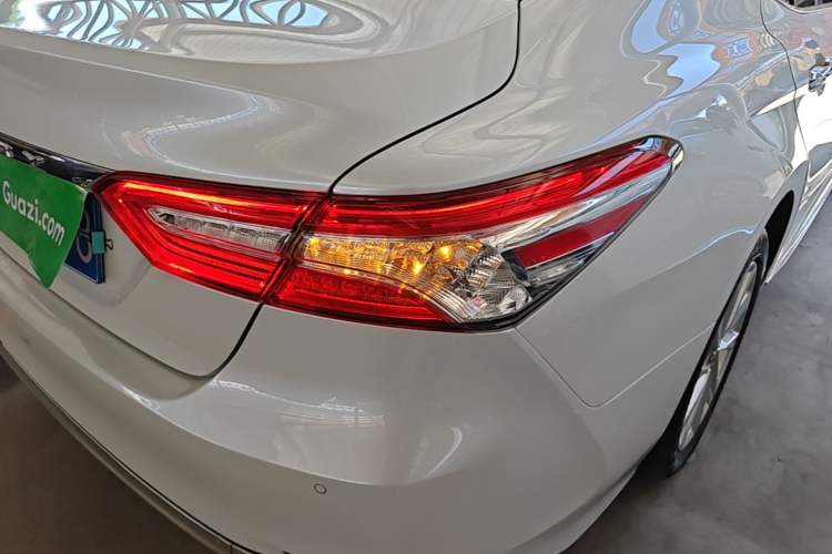 Used Toyota Camry 2023 2.0G Luxury Edition Right Rear Taillight