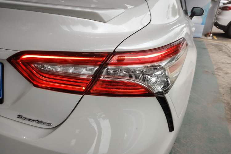 Used Toyota Camry 2023 2.5S Fēngshàng Edition Right Rear Taillight