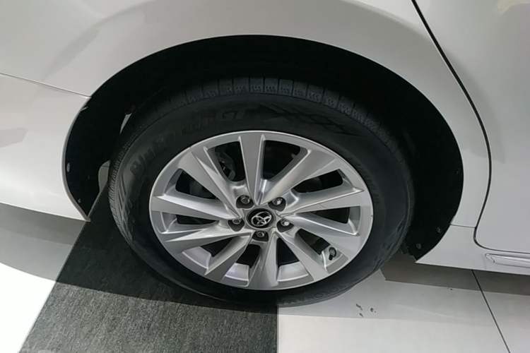 Used Toyota Camry 2023 2.0G Luxury Edition Right Rear Wheel Hub