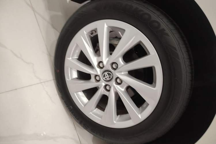 Used Toyota Camry 2023 2.0G Luxury Edition Right Rear Wheel Hub