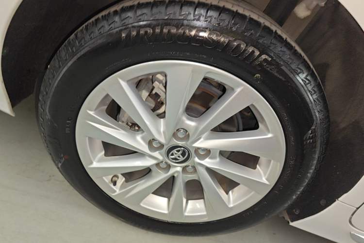Used Toyota Camry 2023 2.0G Luxury Edition Right Rear Wheel Hub