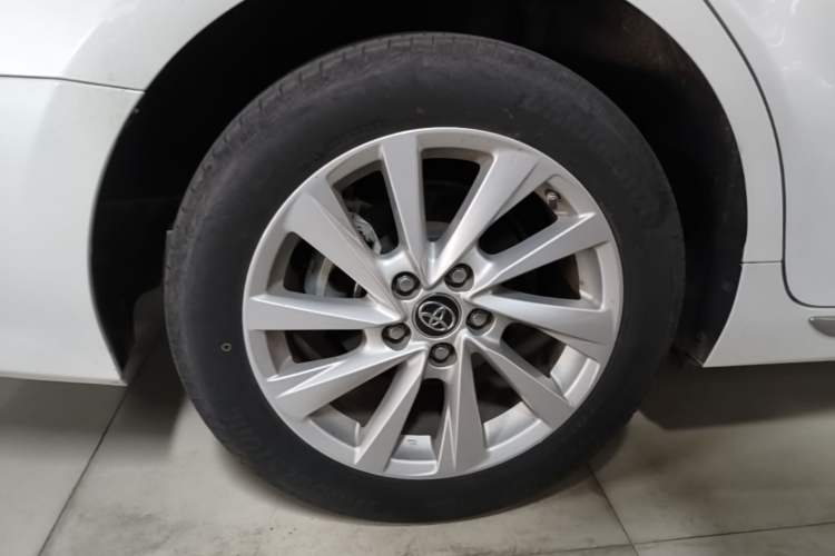 Used Toyota Camry 2023 2.0G Luxury Edition Right Rear Wheel Hub
