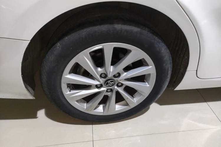 Used Toyota Camry 2023 2.0GVP Premier Edition Right Rear Wheel Hub
