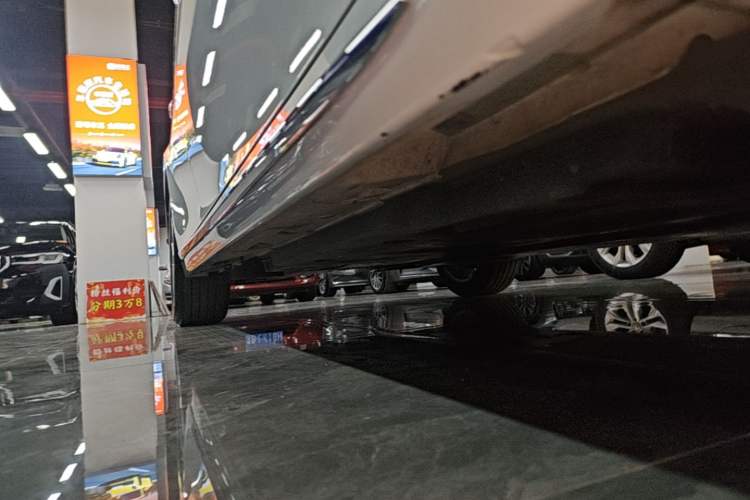 Used Toyota Camry 2023 2.0G Luxury Edition Right Side Sill