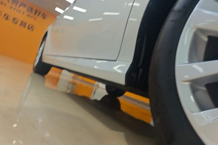 Used Toyota Camry 2023 Dual-Motor 2.5 HGVP Leading Edition Right Side Sill