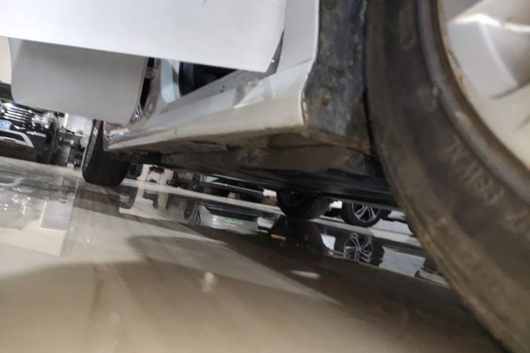 Used Toyota Camry 2023 2.0GVP Premier Edition Right Side Sill