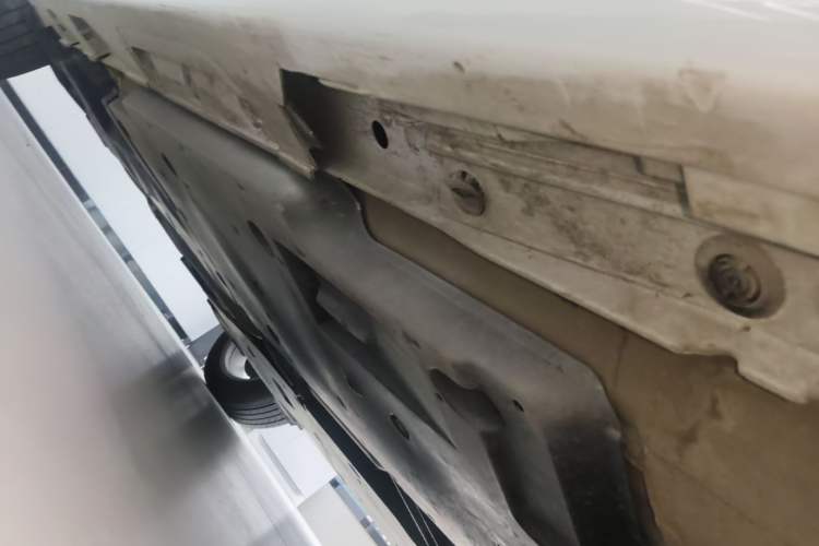 Used Toyota Camry 2023 2.0GVP Premier Edition Right Side Sill