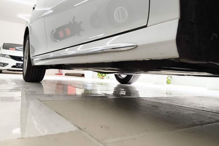 Used Toyota Camry 2023 2.0G Luxury Edition Right Side Sill