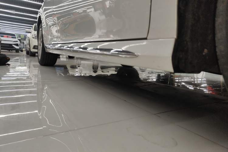 Used Toyota Camry 2023 2.0G Luxury Edition Right Side Sill