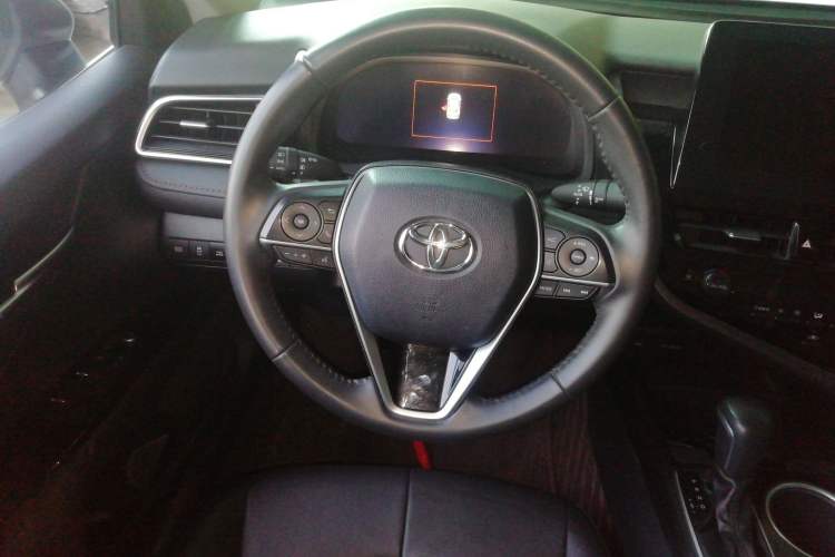 Used Toyota Camry 2023 2.5G Luxury Edition Steering Wheel