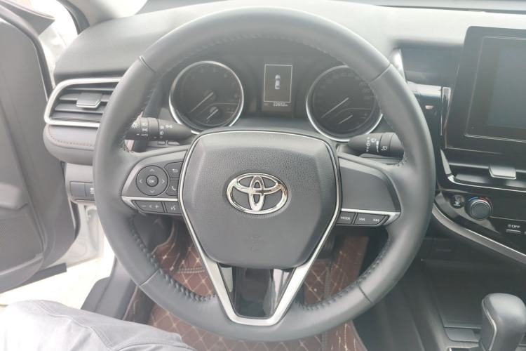 Used Toyota Camry 2023 2.0GVP Premier Edition Steering Wheel