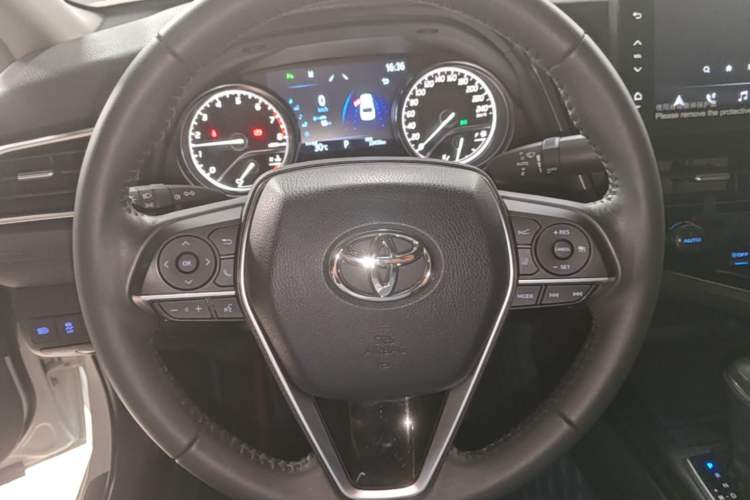 Used Toyota Camry 2023 2.0G Luxury Edition Steering Wheel
