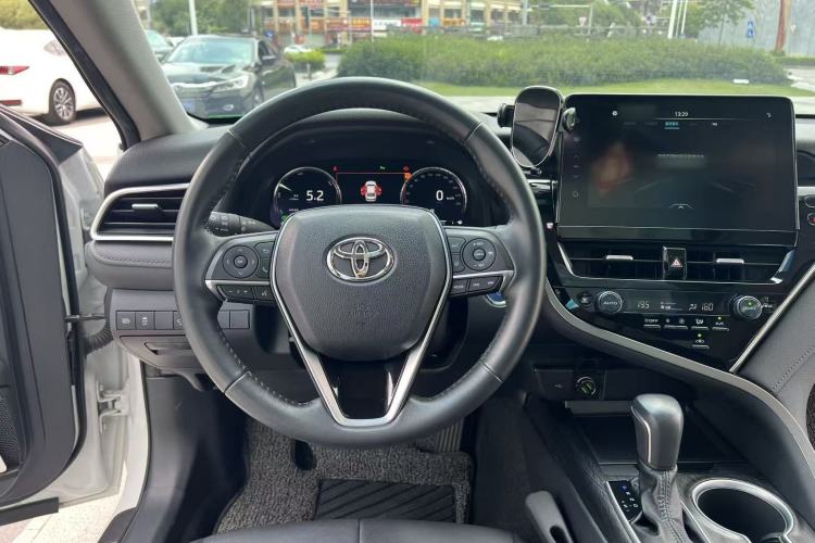 Used Toyota Camry 2023 Dual-Motor 2.5HG Luxury Edition Steering Wheel
