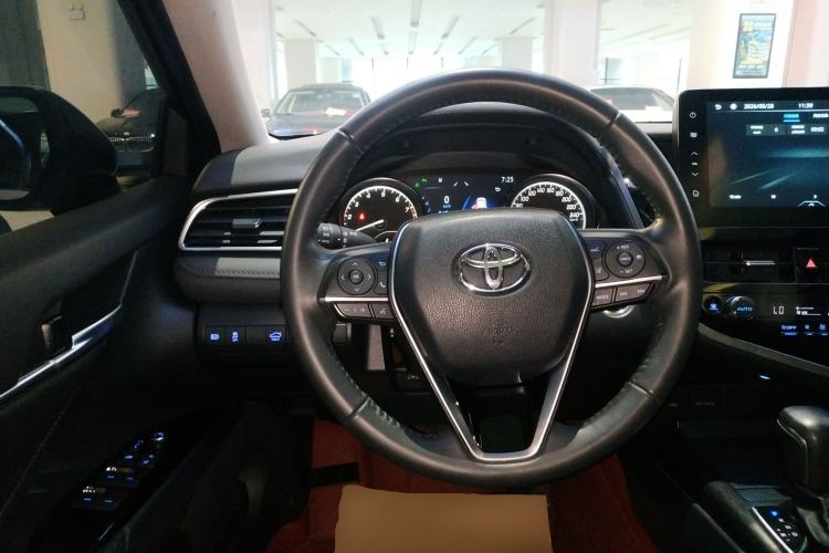 Used Toyota Camry 2023 2.0G Luxury Edition Steering Wheel