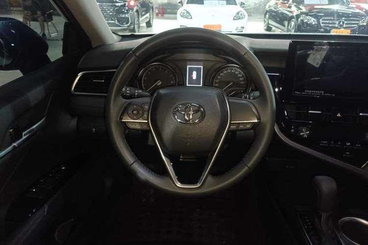 Used Toyota Camry 2023 2.0GVP Premier Edition Steering Wheel