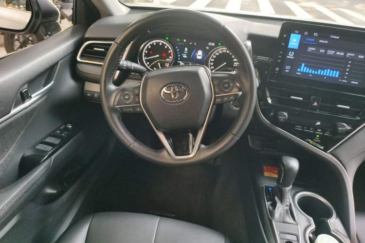 Used Toyota Camry 2023 2.0G Luxury Edition Steering Wheel
