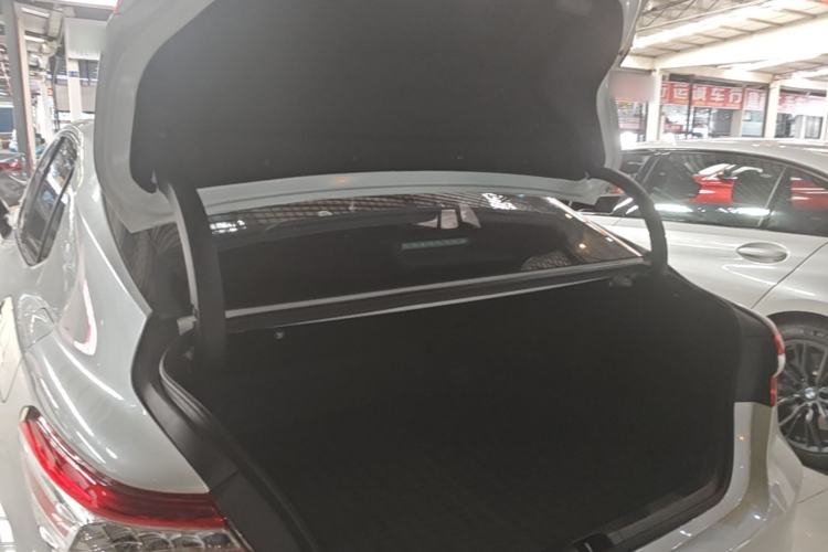 Used Toyota Camry 2023 2.0G Luxury Edition Trunk