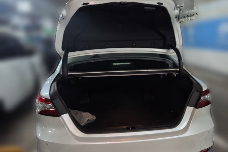Used Toyota Camry 2023 2.0G Luxury Edition Trunk