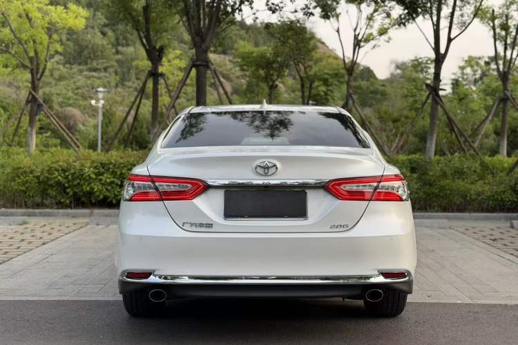 Used Toyota Camry 2023 2.0G Luxury Edition Trunk