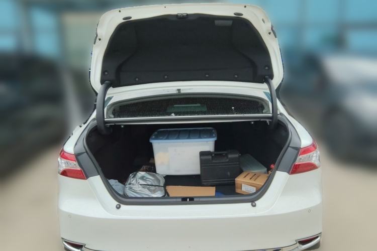 Used Toyota Camry 2023 2.5G Luxury Edition Trunk