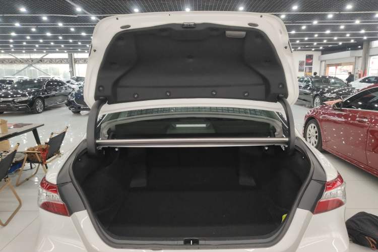 Used Toyota Camry 2023 2.0G Luxury Edition Trunk