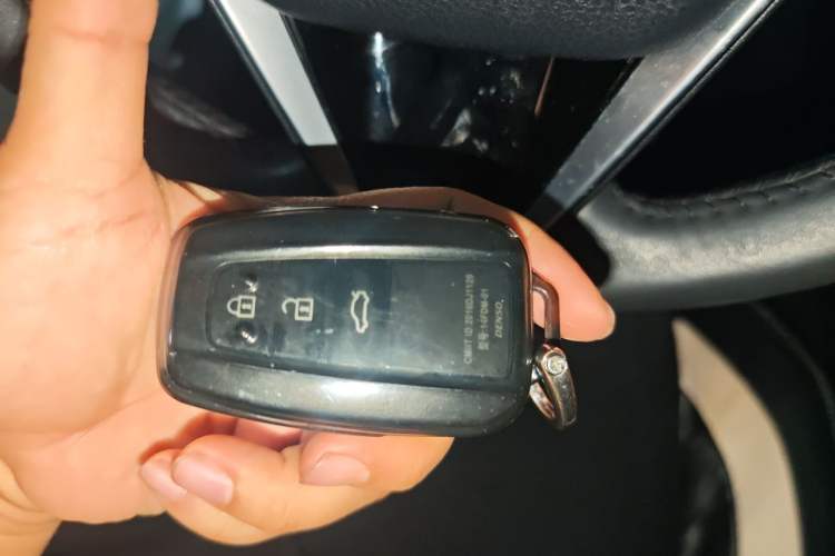 Used Toyota Camry 2023 2.5G Luxury Edition Vehicle Key