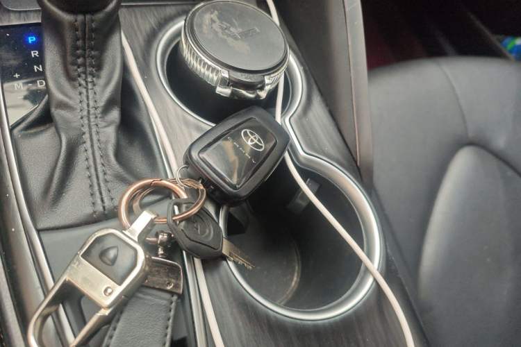 Used Toyota Camry 2023 2.0G Luxury Edition Vehicle Key