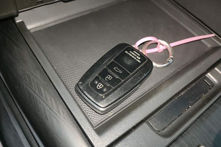 Used Toyota Camry 2023 2.0G Luxury Edition Vehicle Key