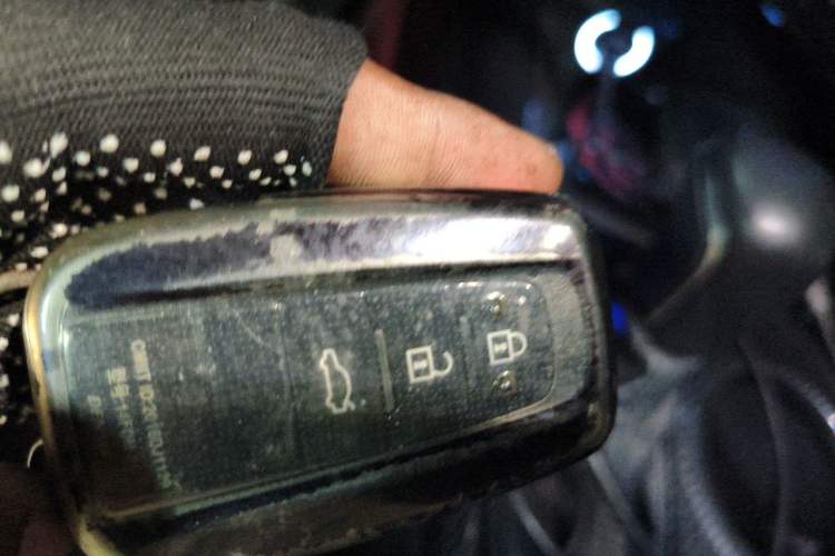 Used Toyota Camry 2023 2.0G Luxury Edition Vehicle Key