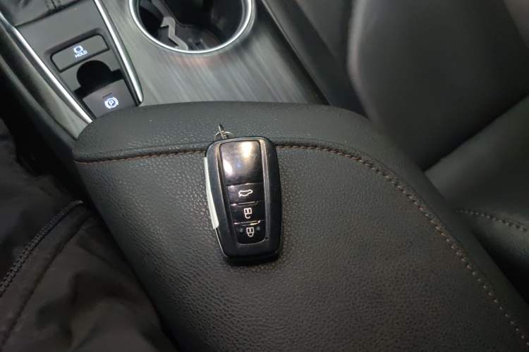 Used Toyota Camry 2023 2.0GVP Premier Edition Vehicle Key