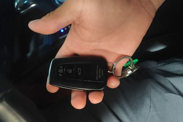 Used Toyota Camry 2023 2.0G Luxury Edition Vehicle Key