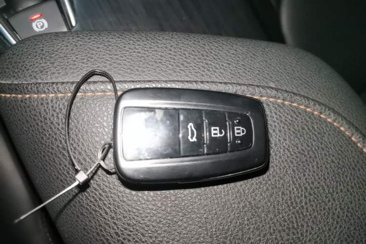 Used Toyota Camry 2023 2.0G Luxury Edition Vehicle Key